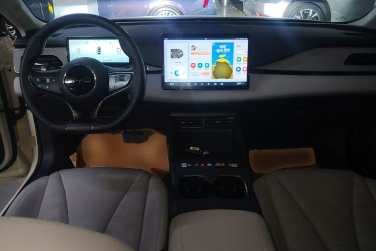 Used BYD Seal 06 New Energy 2026 DM-i Ultra-Enjoyment 128KM Luxury Edition Center Console