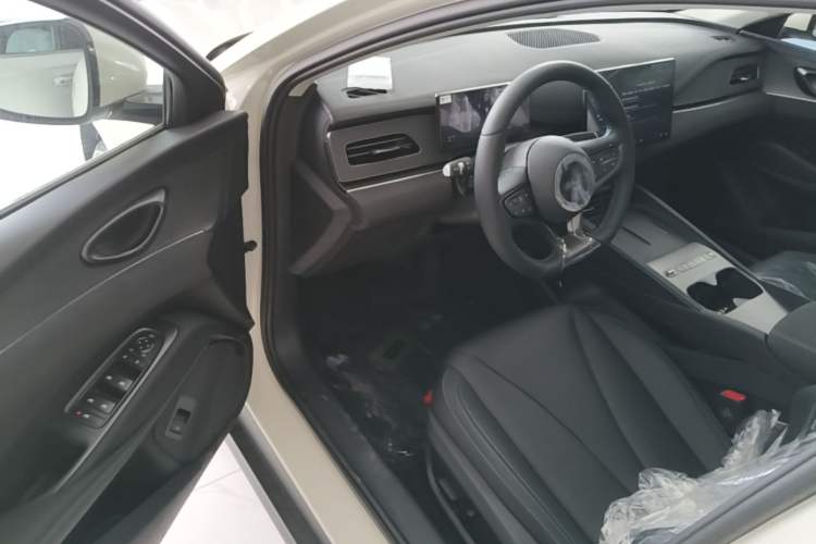 Used BYD Seal 06 New Energy 2026 DM-i Ultra-Enjoyment 128KM Smart Enjoyment Model Driver Seat