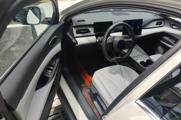 Used BYD Seal 06 New Energy 2026 DM-i Ultra-Enjoyment 128KM Luxury Edition Driver Seat