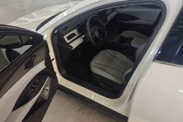Used BYD Seal 06 New Energy 2026 DM-i Ultra-Enjoyment 128KM Luxury Edition Driver Seat