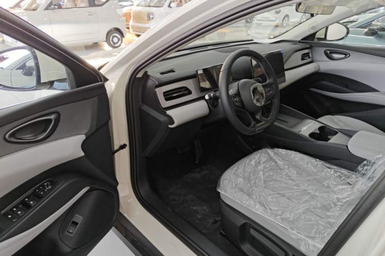 Used BYD Seal 06 New Energy 2026 DM-i Ultra-Enjoyment 128KM Luxury Edition Driver Seat