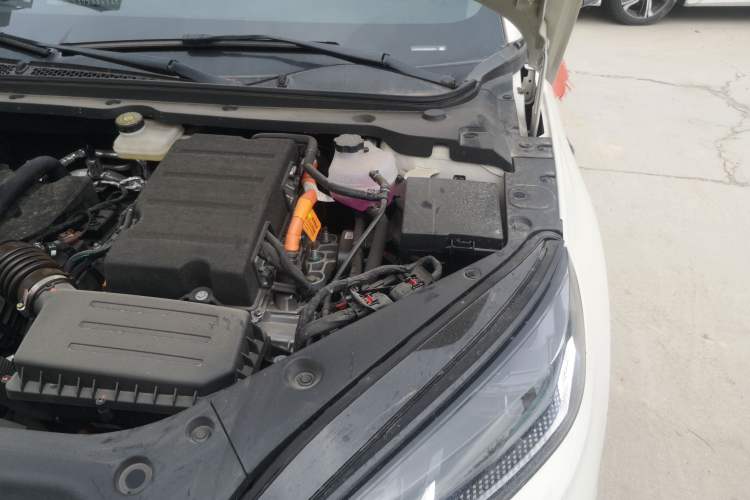 Used BYD Seal 06 New Energy 2026 DM-i Ultra-Enjoyment 128KM Smart Enjoyment Model Engine Bay Left