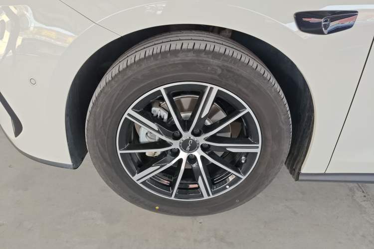 Used BYD Seal 06 New Energy 2026 DM-i Ultra-Enjoyment 128KM Smart Enjoyment Model Exterior 4