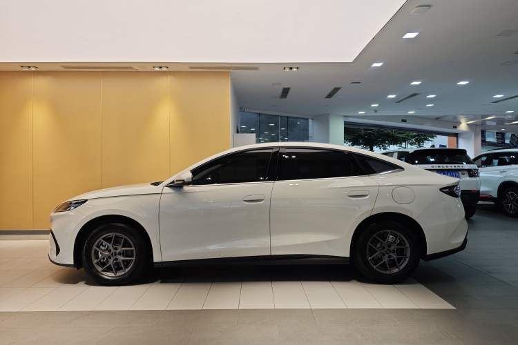 Used BYD Seal 06 New Energy 2026 DM-i Ultra-Enjoyment 128KM Luxury Edition Exterior 4