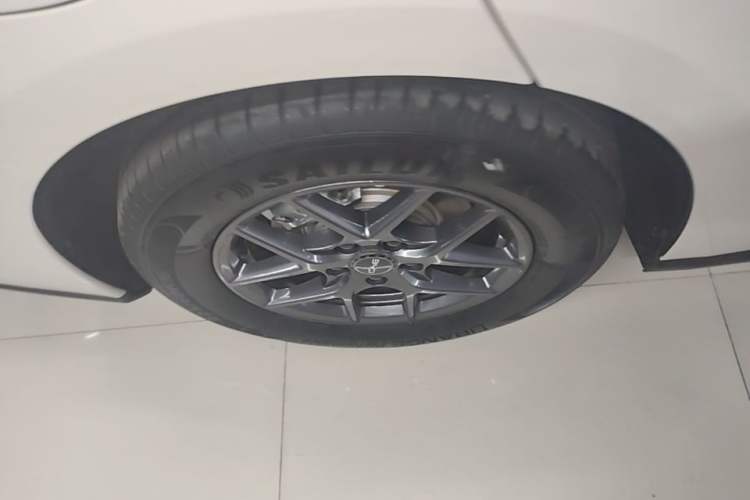 Used BYD Seal 06 New Energy 2026 DM-i Ultra-Enjoyment 128KM Luxury Edition Exterior 5