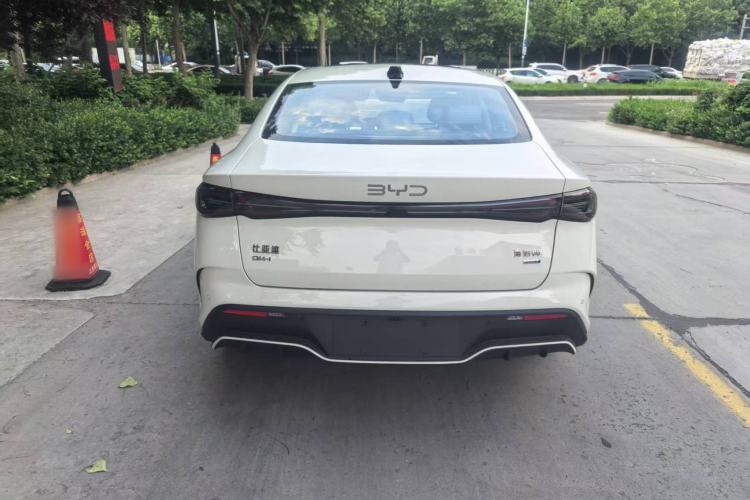 Used BYD Seal 06 New Energy 2026 Model DM-i Ultra-Enjoyment Edition 210KM Prestige Version Exterior 6