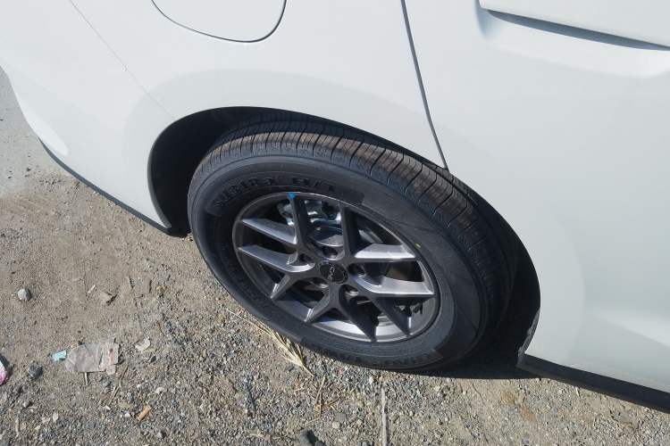 Used BYD Seal 06 New Energy 2026 DM-i Ultra-Enjoyment 128KM Luxury Edition Exterior 8