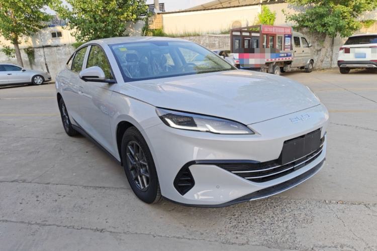 Used BYD Seal 06 New Energy 2026 DM-i Ultra-Enjoyment 128KM Luxury Edition Front Right 45 Deg