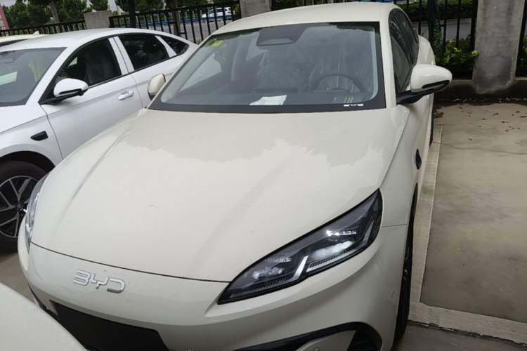 Used BYD Seal 06 New Energy 2026 DM-i Ultra-Enjoyment 128KM Smart Enjoyment Model Front