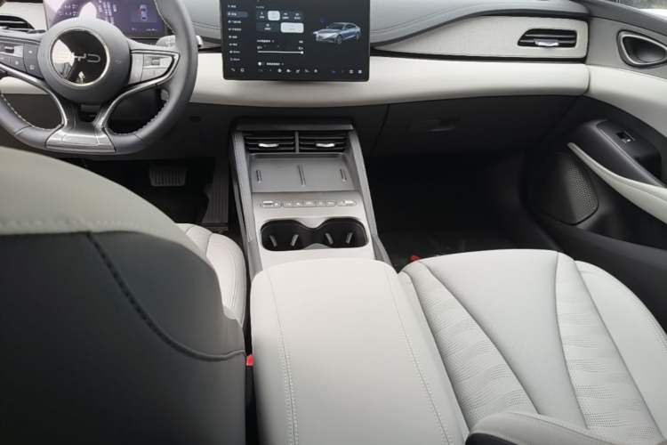Used BYD Seal 06 New Energy 2026 DM-i Ultra-Enjoyment 128KM Smart Enjoyment Model Gear Lever