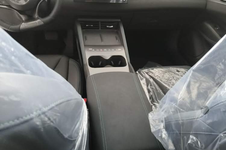 Used BYD Seal 06 New Energy 2026 DM-i Ultra-Enjoyment 128KM Smart Enjoyment Model Gear Lever