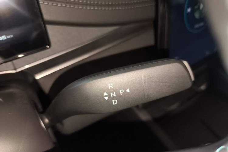 Used BYD Seal 06 New Energy 2026 DM-i Ultra-Enjoyment 128KM Luxury Edition Gear Lever