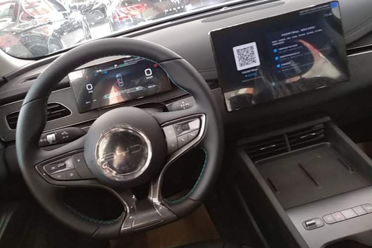 Used BYD Seal 06 New Energy 2026 DM-i Ultra-Enjoyment 128KM Luxury Edition Gear Lever