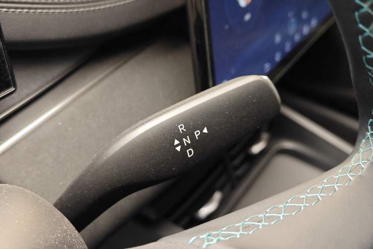 Used BYD Seal 06 New Energy 2026 DM-i Ultra-Enjoyment 128KM Luxury Edition Gear Lever