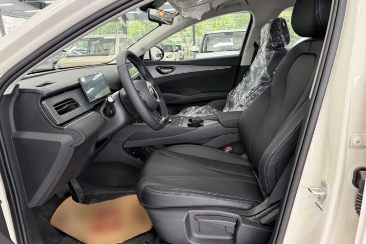 Used BYD Seal 06 New Energy 2026 DM-i Ultra-Enjoyment 128KM Luxury Edition Interior 1