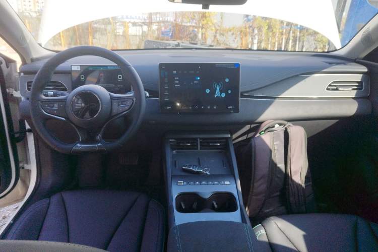 Used BYD Seal 06 New Energy 2026 DM-i Ultra-Enjoyment 128KM Luxury Edition Interior 2