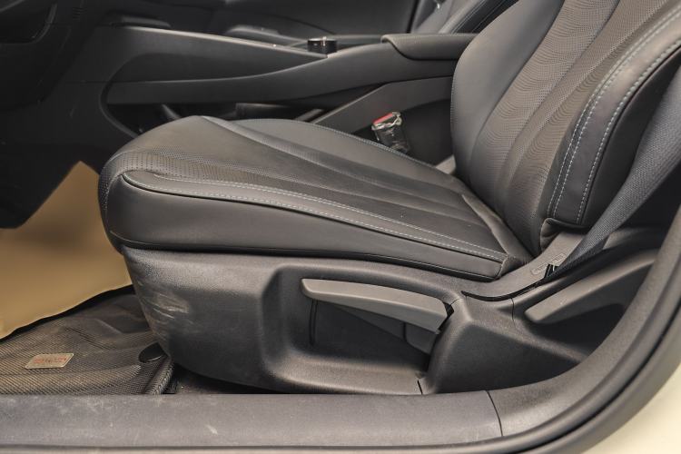 Used BYD Seal 06 New Energy 2026 DM-i Ultra-Enjoyment 128KM Luxury Edition Interior 3