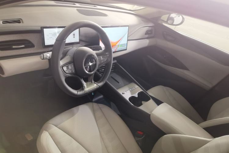 Used BYD Seal 06 New Energy 2026 Model DM-i Ultra-Enjoyment Edition 210KM Prestige Version Interior 4
