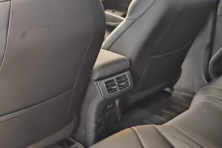 Used BYD Seal 06 New Energy 2026 DM-i Ultra-Enjoyment 128KM Luxury Edition Interior 6