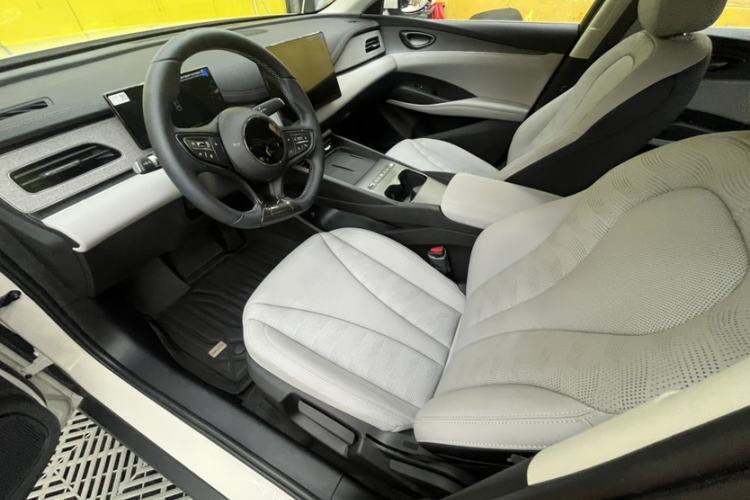 Used BYD Seal 06 New Energy 2026 DM-i Ultra-Enjoyment 128KM Luxury Edition Interior 7