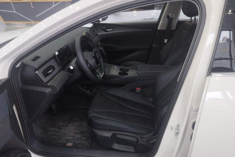 Used BYD Seal 06 New Energy 2026 DM-i Ultra-Enjoyment 128KM Luxury Edition Left Front Seat