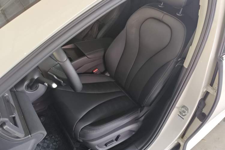 Used BYD Seal 06 New Energy 2026 DM-i Ultra-Enjoyment 128KM Smart Enjoyment Model Left Front Seat