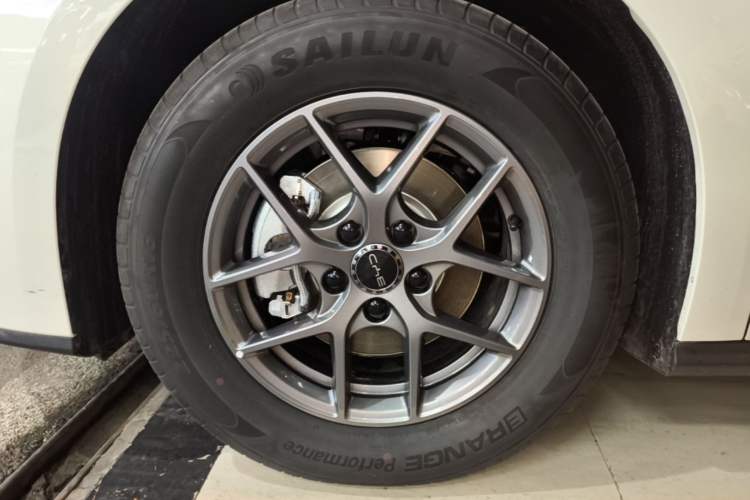 Used BYD Seal 06 New Energy 2026 DM-i Ultra-Enjoyment 128KM Luxury Edition Left Front Wheel Hub