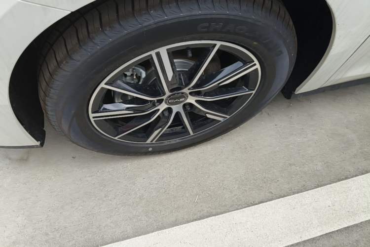 Used BYD Seal 06 New Energy 2026 DM-i Ultra-Enjoyment 128KM Smart Enjoyment Model Left Front Wheel Hub