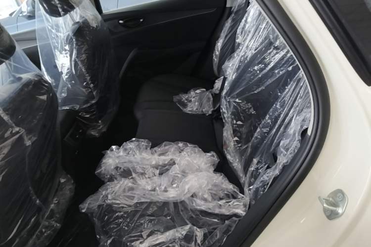 Used BYD Seal 06 New Energy 2026 DM-i Ultra-Enjoyment 128KM Smart Enjoyment Model Left Rear Seat