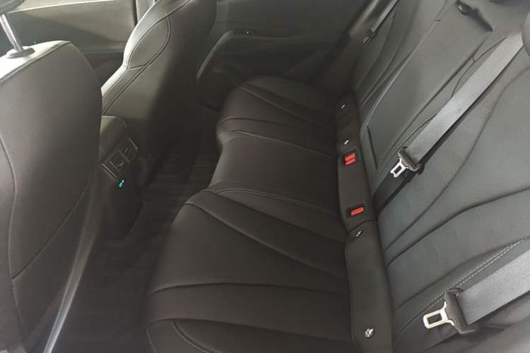 Used BYD Seal 06 New Energy 2026 Model DM-i Ultra-Enjoyment Edition 210KM Prestige Version Left Rear Seat