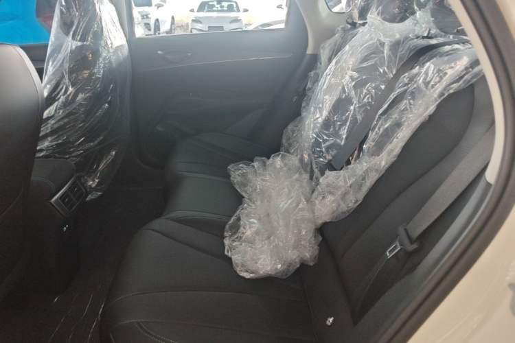 Used BYD Seal 06 New Energy 2026 DM-i Ultra-Enjoyment 128KM Luxury Edition Left Rear Seat