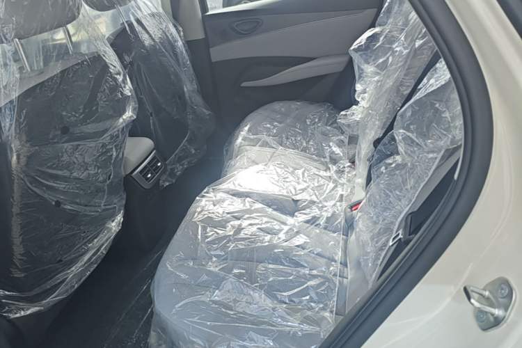 Used BYD Seal 06 New Energy 2026 DM-i Ultra-Enjoyment 128KM Luxury Edition Left Rear Seat