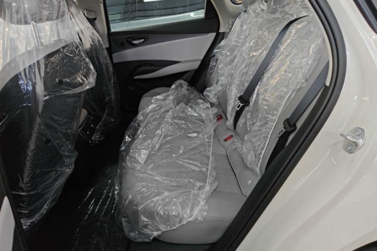 Used BYD Seal 06 New Energy 2026 DM-i Ultra-Enjoyment 128KM Luxury Edition Left Rear Seat