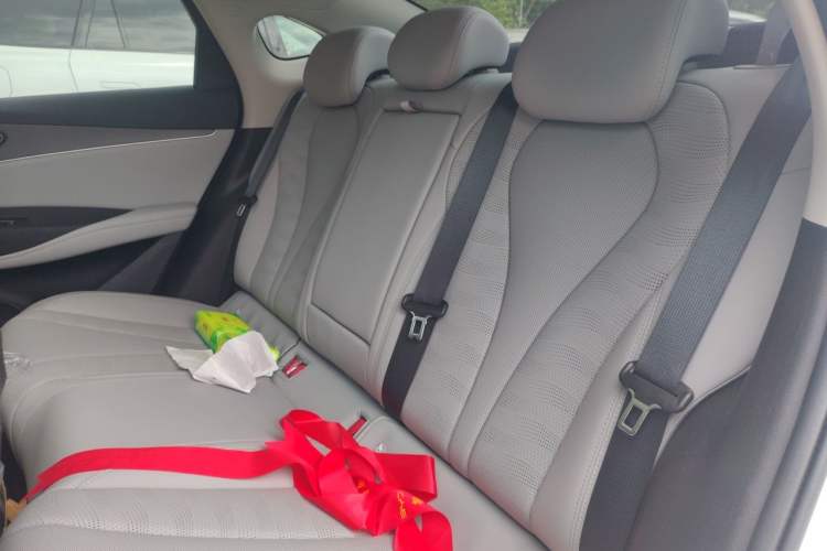 Used BYD Seal 06 New Energy 2026 Model DM-i Ultra-Enjoyment Edition 210KM Flagship Version Left Rear Seat