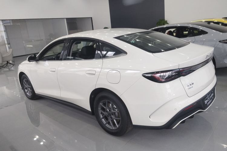 Used BYD Seal 06 New Energy 2026 DM-i Ultra-Enjoyment 128KM Luxury Edition Left Side