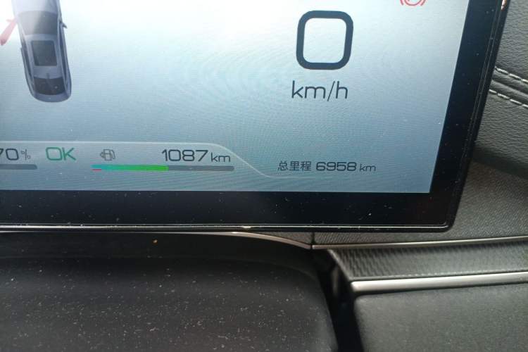Used BYD Seal 06 New Energy 2026 DM-i Ultra-Enjoyment 128KM Luxury Edition Odometer Close Up