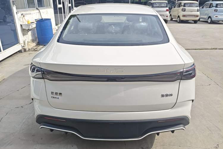 Used BYD Seal 06 New Energy 2026 DM-i Ultra-Enjoyment 128KM Luxury Edition Rear