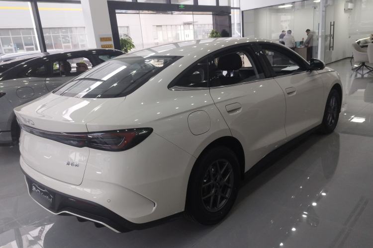Used BYD Seal 06 New Energy 2026 DM-i Ultra-Enjoyment 128KM Luxury Edition Rear Right 45 Deg