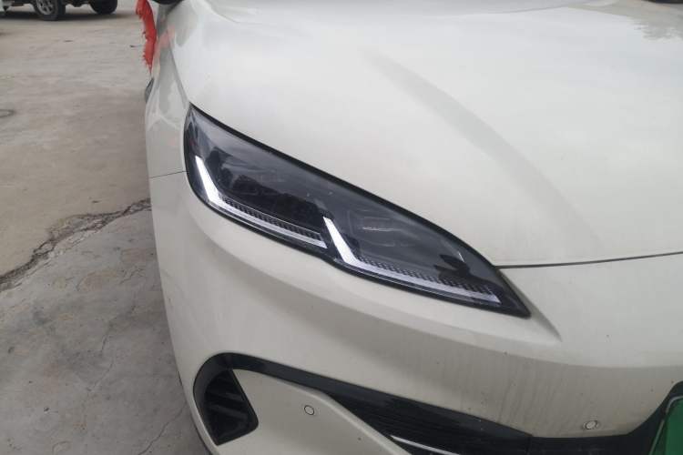 Used BYD Seal 06 New Energy 2026 DM-i Ultra-Enjoyment 128KM Smart Enjoyment Model Right Front Headlight
