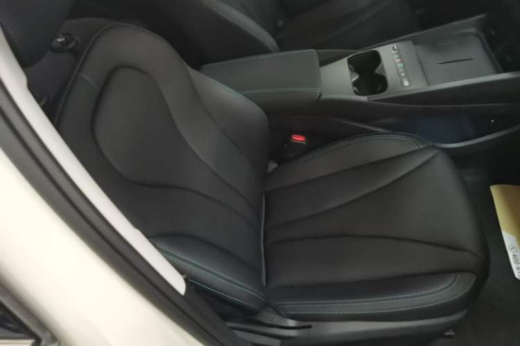 Used BYD Seal 06 New Energy 2026 DM-i Ultra-Enjoyment 128KM Luxury Edition Right Front Seat