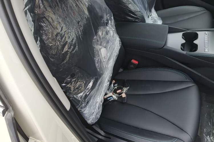 Used BYD Seal 06 New Energy 2026 DM-i Ultra-Enjoyment 128KM Smart Enjoyment Model Right Front Seat