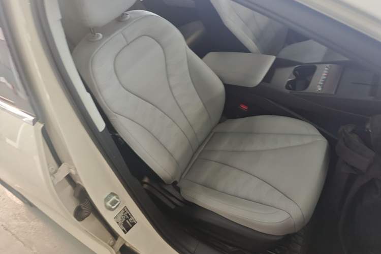 Used BYD Seal 06 New Energy 2026 DM-i Ultra-Enjoyment 128KM Luxury Edition Right Front Seat