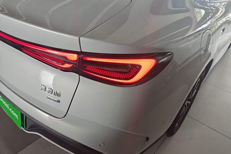 Used BYD Seal 06 New Energy 2026 Model DM-i Ultra-Enjoyment Edition 210KM Prestige Version Right Rear Taillight