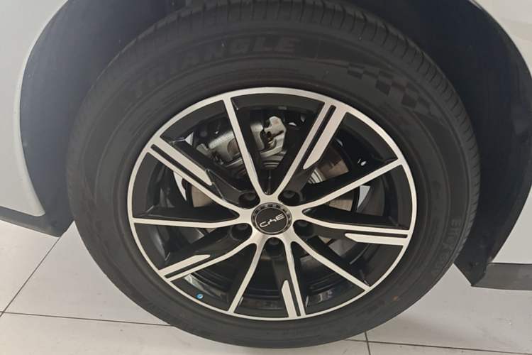 Used BYD Seal 06 New Energy 2026 Model DM-i Ultra-Enjoyment Edition 210KM Prestige Version Right Rear Wheel Hub