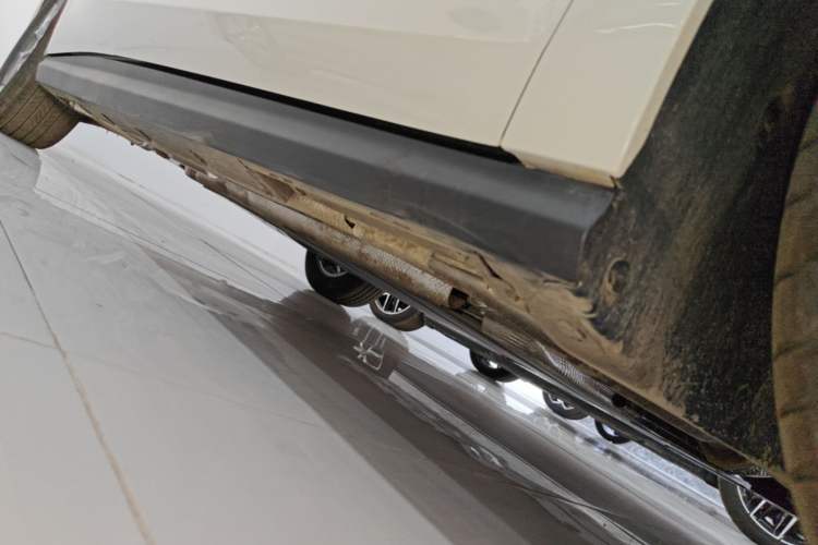 Used BYD Seal 06 New Energy 2026 DM-i Ultra-Enjoyment 128KM Luxury Edition Right Side Sill