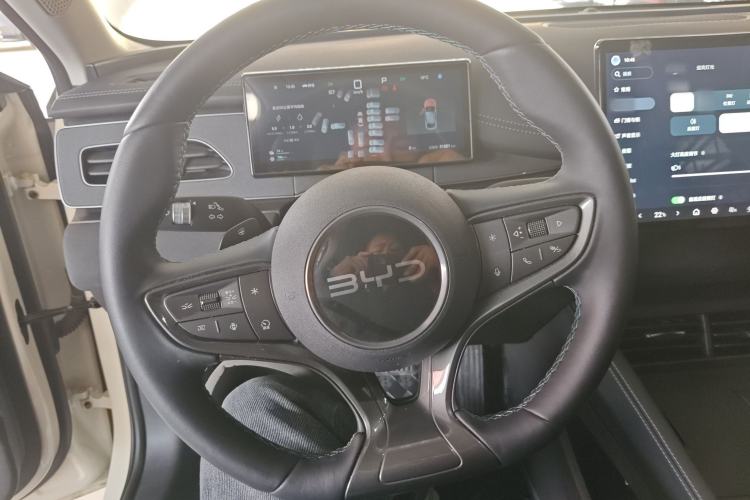 Used BYD Seal 06 New Energy 2026 DM-i Ultra-Enjoyment 128KM Smart Enjoyment Model Steering Wheel