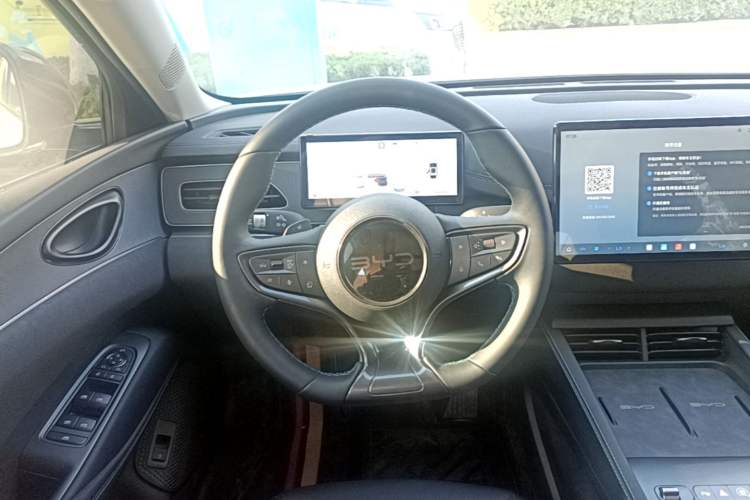 Used BYD Seal 06 New Energy 2026 Model DM-i Ultra-Enjoyment Edition 210KM Prestige Version Steering Wheel
