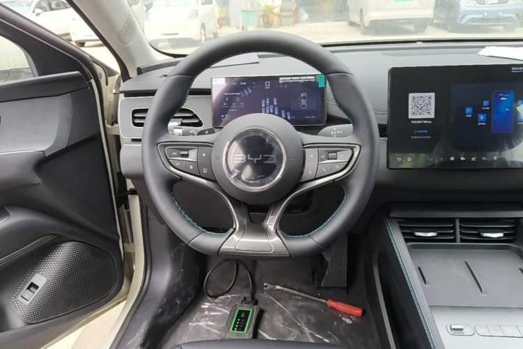 Used BYD Seal 06 New Energy 2026 DM-i Ultra-Enjoyment 128KM Smart Enjoyment Model Steering Wheel