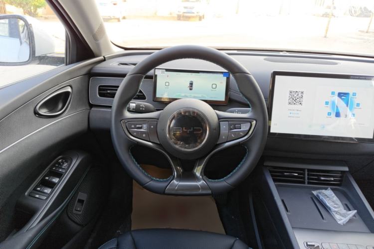 Used BYD Seal 06 New Energy 2026 DM-i Ultra-Enjoyment 128KM Luxury Edition Steering Wheel