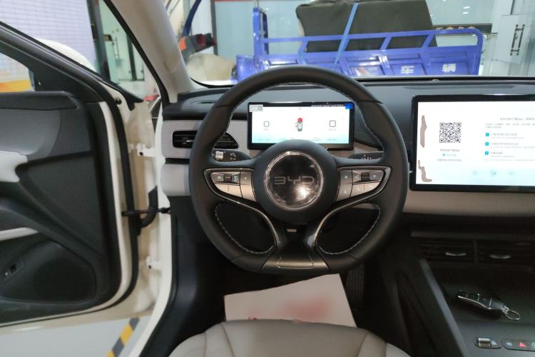 Used BYD Seal 06 New Energy 2026 DM-i Ultra-Enjoyment 128KM Luxury Edition Steering Wheel
